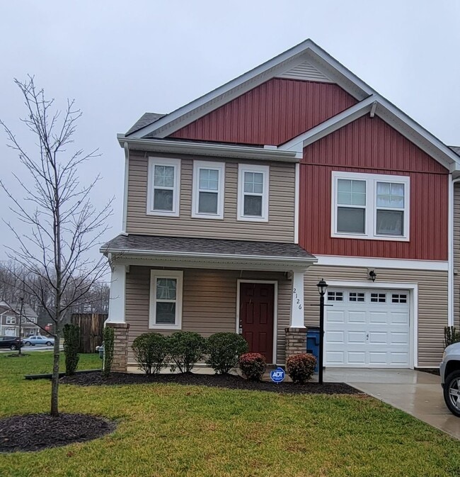 Building Photo - 2126 New Market Village Blvd