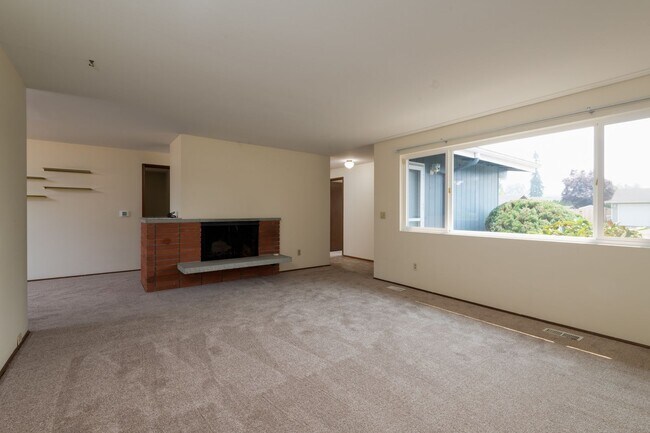 Building Photo - 17656 SE 267th Pl