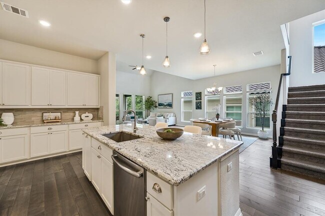 Building Photo - 11903 Deering Pl