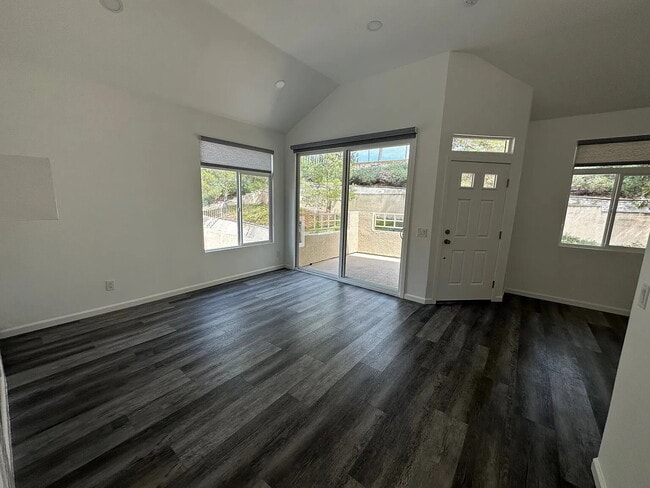 Building Photo - 3100 Puesta Del Sol Ct