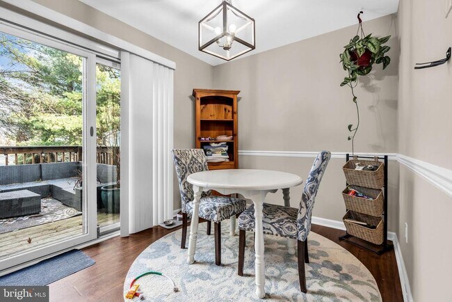 Building Photo - 2 Leicester Ln