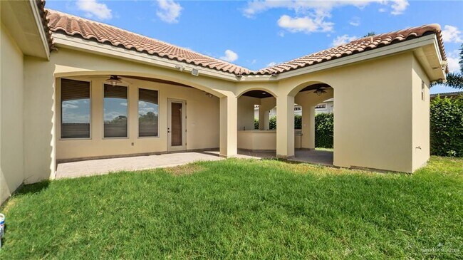 Building Photo - 43 Santa Monica St