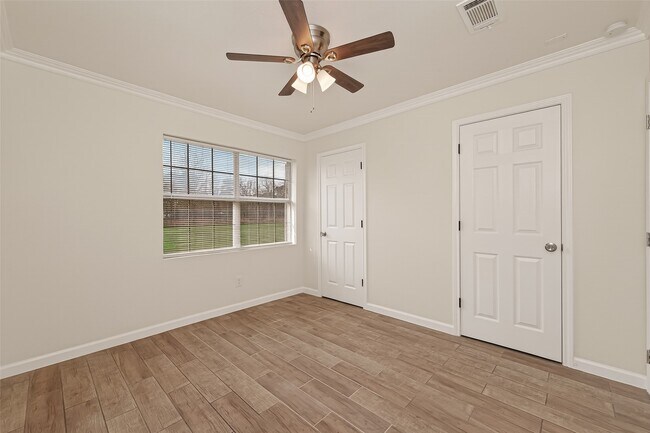 Building Photo - 25409 Pebble Dr