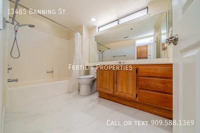 Building Photo - 13485 Banning St