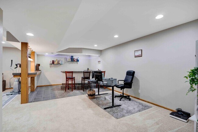 Building Photo - 3670 Sabertooth Trail