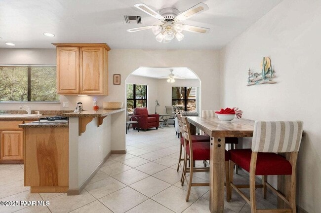 Building Photo - 1480 Cougar Trail