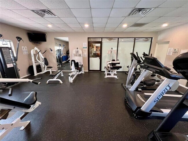 Building Photo - 1328 Pasadena Ave S