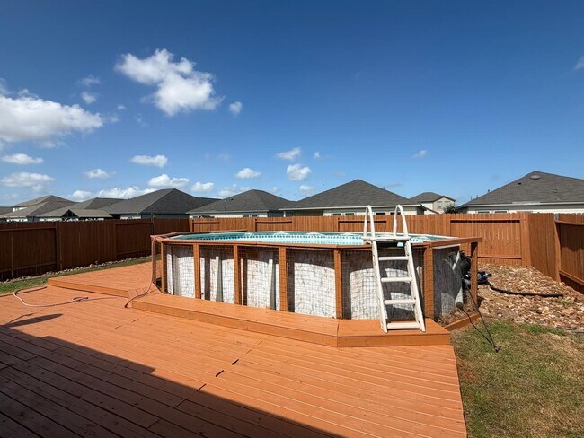 Building Photo - 10133 Pappas Dr