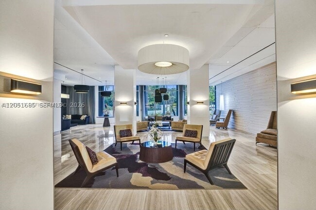 Building Photo - 100 Bayview Dr
