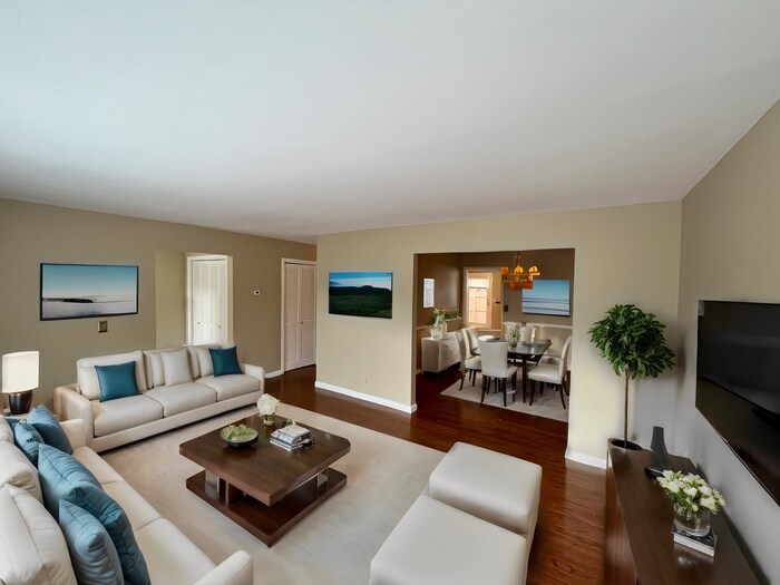 Building Photo - 6947 Highland Park Dr