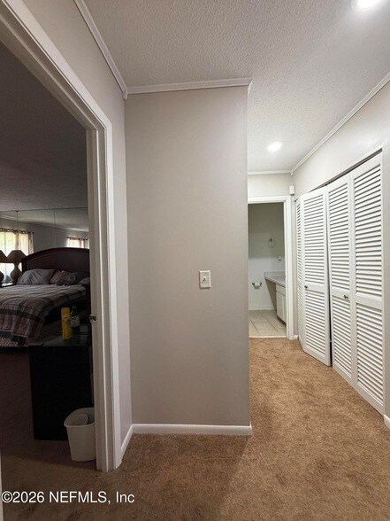 Building Photo - 396 Regency Wood Dr