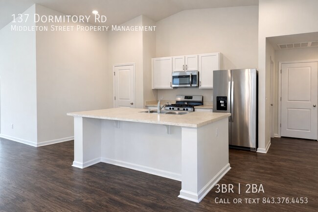 Building Photo - 137 Dormitory Rd