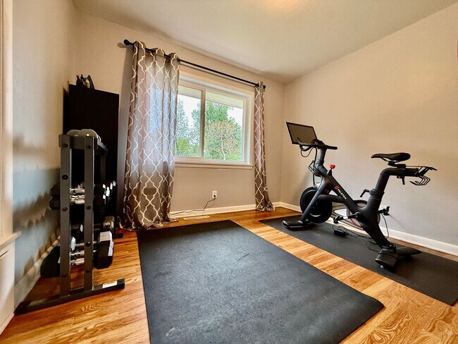 Building Photo - Charming Updated 3-Bedroom Home in Pleasant Valley