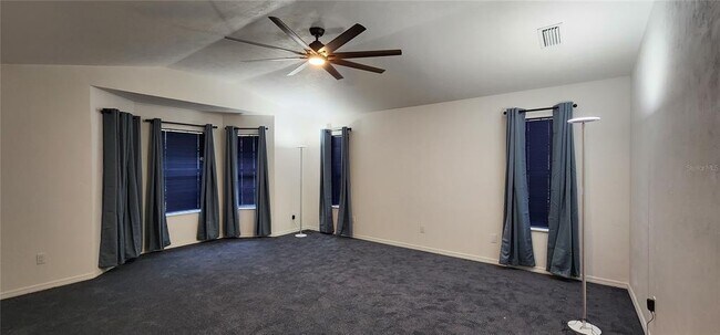 Building Photo - 25335 SW 17th Ave