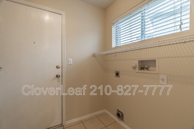 Building Photo - 104 Bay Willow