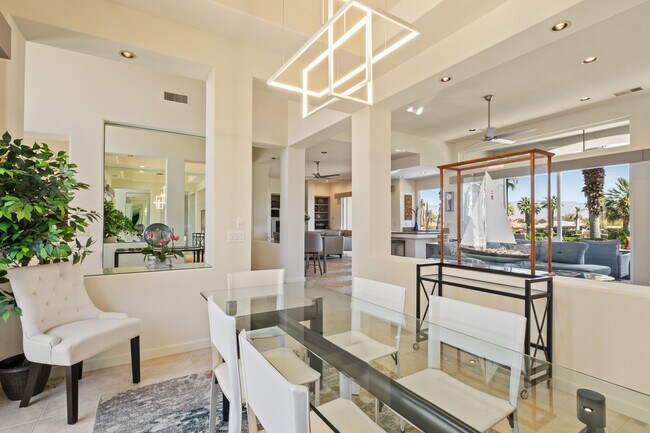 Building Photo - 872 Mission Creek Dr