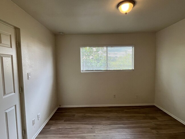 Building Photo - 2 Bedroom Condo in Diamond Bar