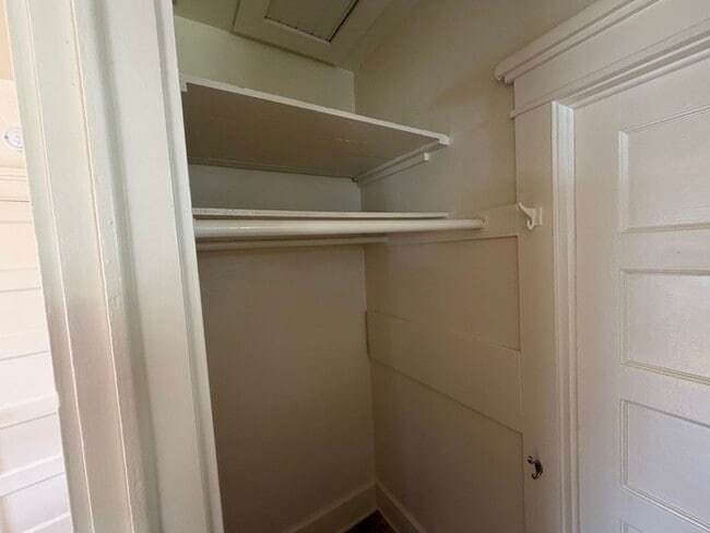 Building Photo - South Park Cottage Charm – 2BR/1BA with Bonus Room, Gated Yard & Garden Bed, Small Pets Welcome!