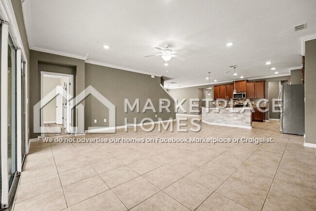 Building Photo - 10013 Logan Falls Ct
