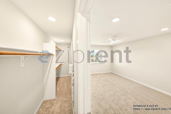 Building Photo - 9515 Hannah Wy