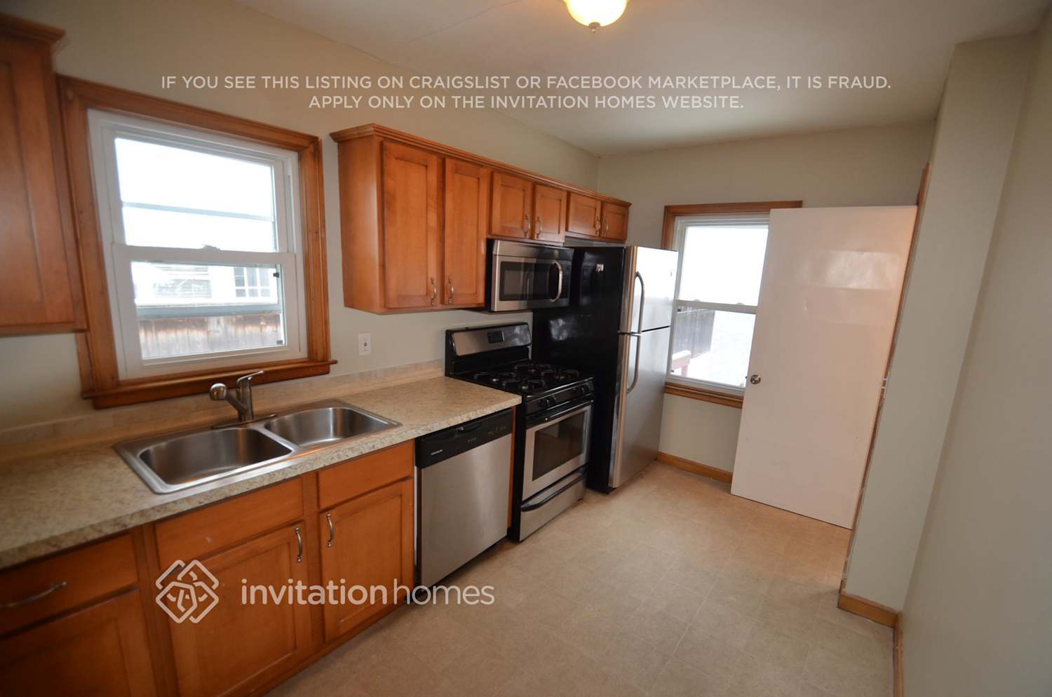 Building Photo - 5405 Emerson Ave S