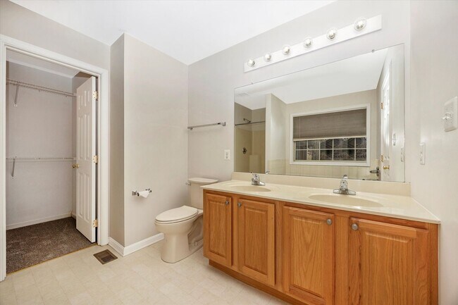 Building Photo - The Meadows In New Market