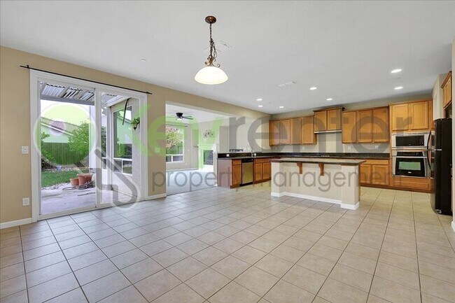 Building Photo - 1444 Eaglesfield Ln