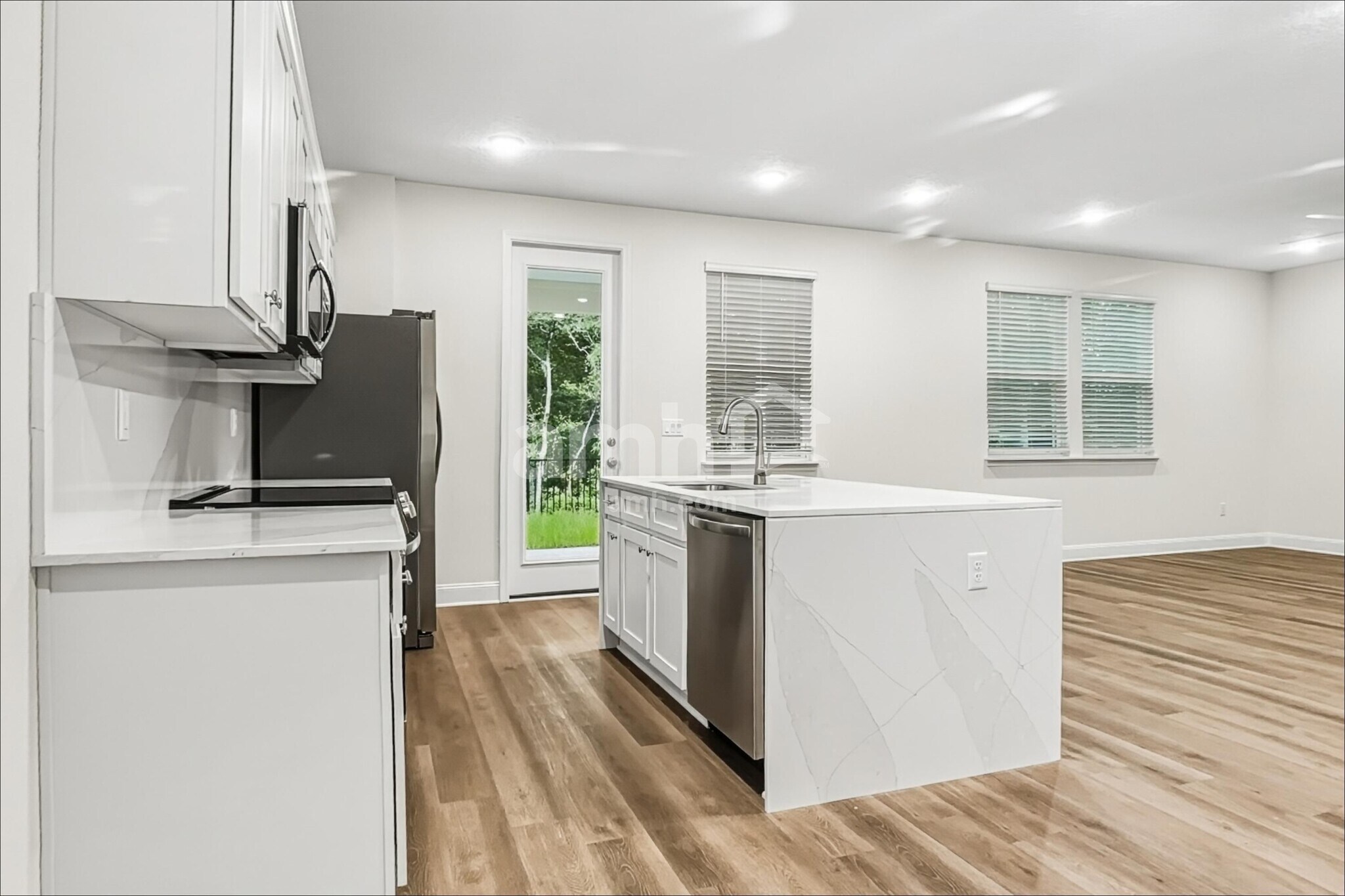 Building Photo - 3016 Crawfords Cove Cir