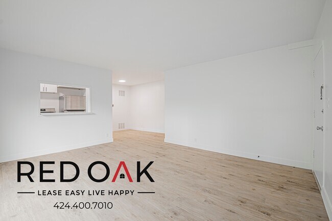 Building Photo - 812 Westbourne Dr