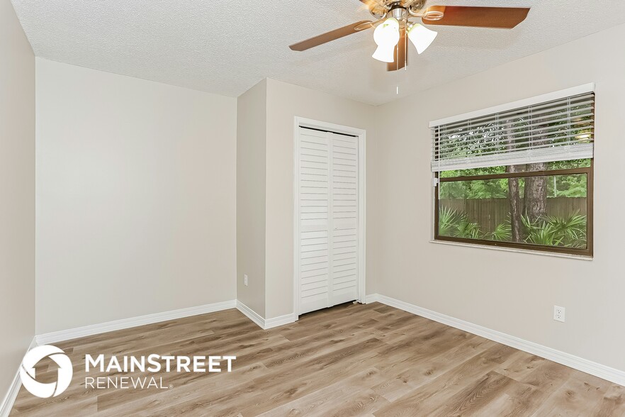 Building Photo - 450 Segovia Dr