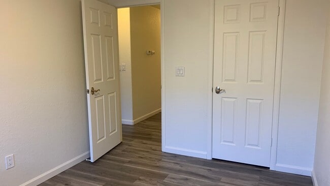 Building Photo - Adorable well maintained 3 bedroom 2 bath ...