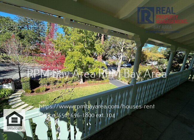 Building Photo - Luxury Family Oasis with Pool in San Mateo...