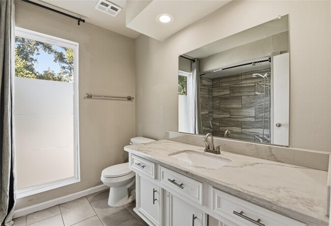 Building Photo - 7535 Olympia Dr