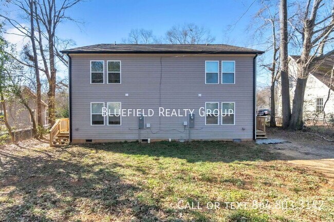 Building Photo - 253 Woodruff St