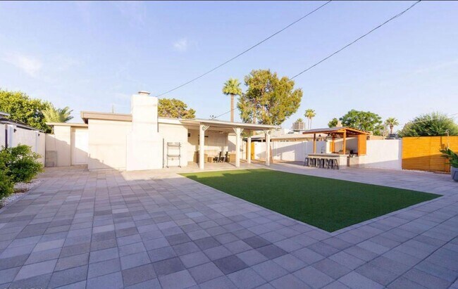 Building Photo - 4214 N 20th St