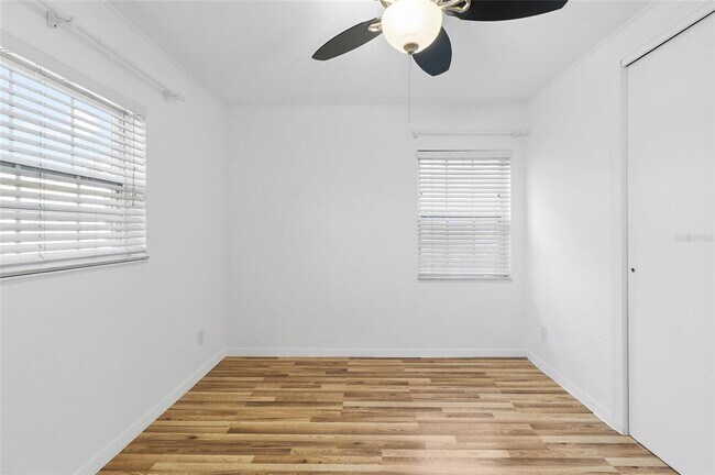 Building Photo - 452 45th Ave N