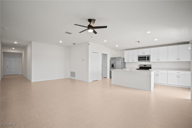 Building Photo - 17633 Paradiso Wy