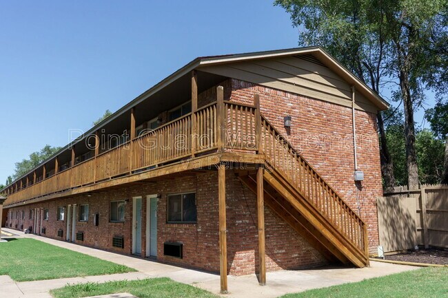 Building Photo - 816 N West St