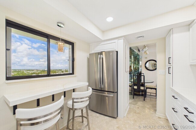 Building Photo - 400 Ocean Trail Way
