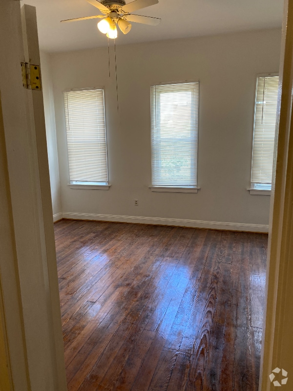 Building Photo - 2036 Druid Hill Ave