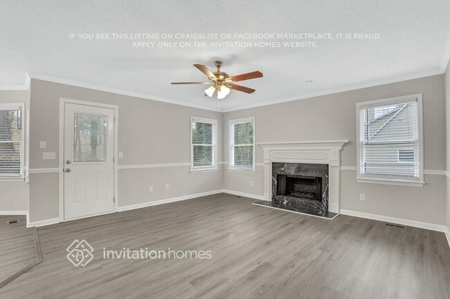 Building Photo - 1405 Silver Fox Run