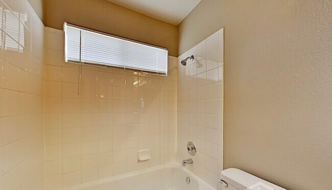Building Photo - 3504 Redwood Ridge Way