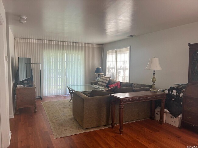 Building Photo - 919 Altessa Blvd