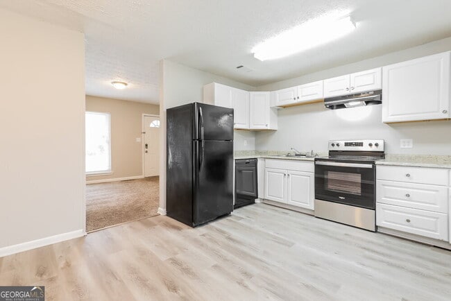 Building Photo - 8721 W Bourne Dr