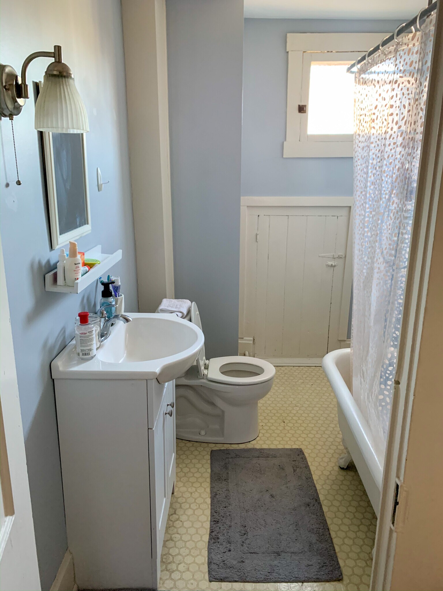 Building Photo - 909 Mohawk St