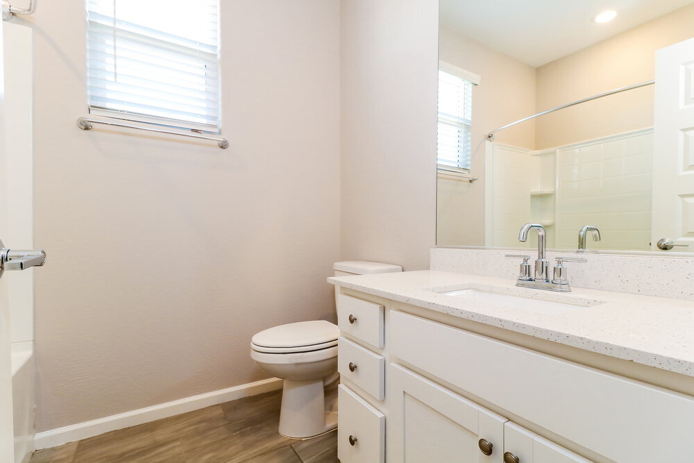 Building Photo - 20251 W Buchanan St