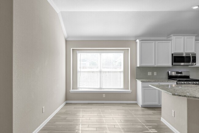 Building Photo - 2372 Old Stone Dr