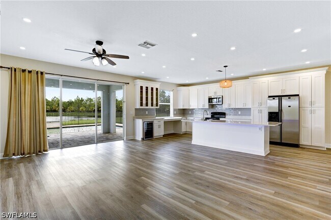 Building Photo - 14047 Danpark Loop