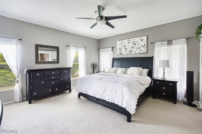 Building Photo - 3230 Cottonwood Bend