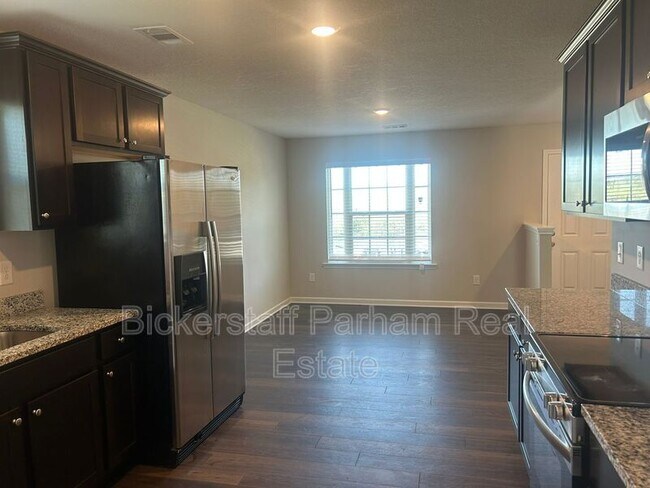 Building Photo - 6379 Sandy Bottom Dr